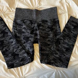 Gymshark Black Camo seamless leggings